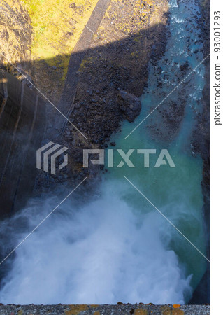 秋季立山黑部阿爾卑斯山脈路線黑部大壩(黑部湖)觀光排水 秋季立山黑部阿爾卑斯山脈路線黑部大壩(黑部湖)觀光排水 93001293