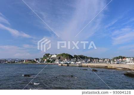 A townscape by the sea, the port town of Nagai, Yokosuka City 93004128