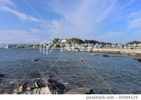 A townscape by the sea, the port town of Nagai, Yokosuka City 93004129