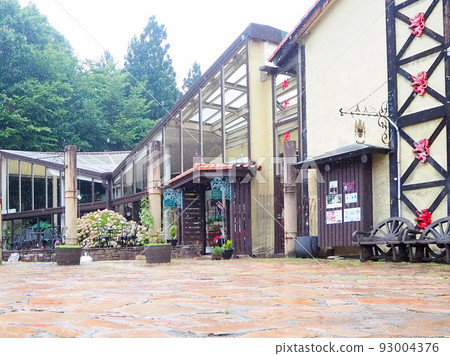 Lockhart Castle in the drizzle Lockhart Castle in the drizzle 93004376