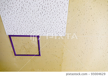 Ceiling plate Gyptone Cigarette tar stains 93004629