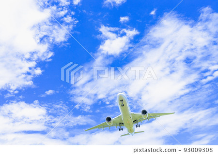 "Airplane" Airbus Airbus A350-900 (A350 XWB) "Airplane" Airbus Airbus A350-900 (A350 XWB) 93009308