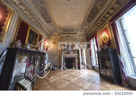 Chateau de Chantilly, interiors and details, Oise, France Chateau de Chantilly, interiors and details, Oise, France 93010095