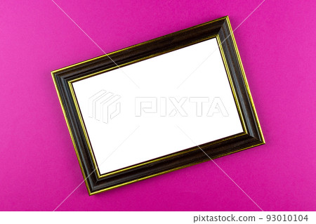 Wooden frame pink background 93010104