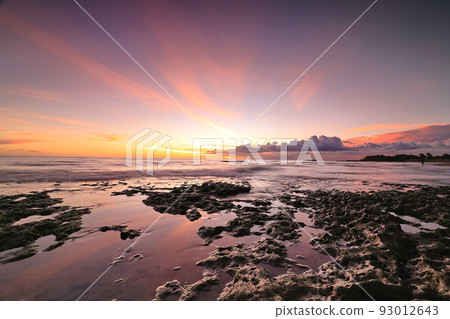 sunset car city beach pingtung taiwan sunset car city beach pingtung taiwan 93012643