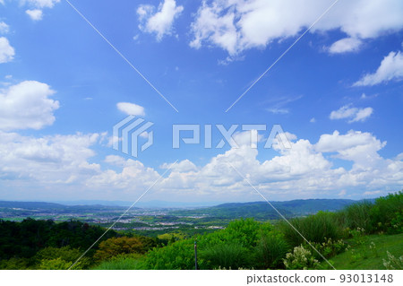 從若草山到木津川市的清涼夏日風景 從若草山到木津川市的清涼夏日風景 93013148