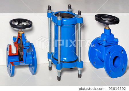 Industrial shut-off valves and coupling for use in pipelines and cold or hot water circulation. 93014392