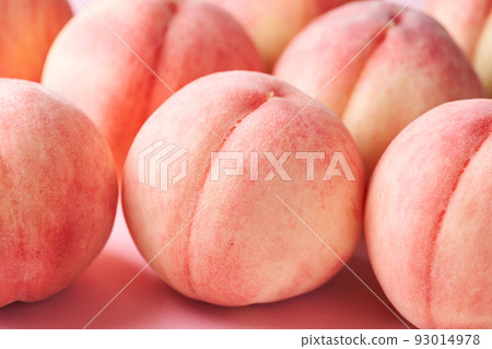 Peaches Akatsuki from Fukushima Prefecture 93014978