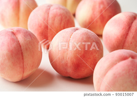 Peaches Akatsuki from Fukushima Prefecture Peaches Akatsuki from Fukushima Prefecture 93015007