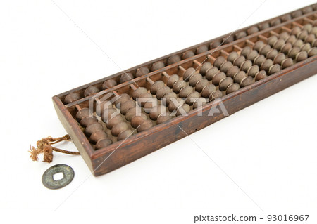The old five-ball abacus and the Kan’ei Tsuho The old five-ball abacus and the Kan’ei Tsuho 93016967