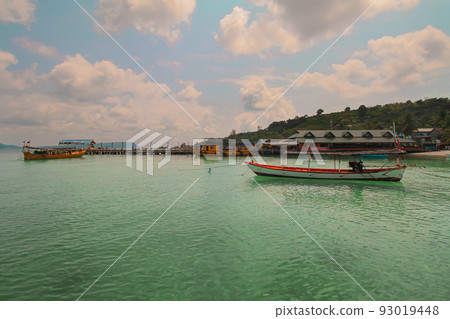 Khmer fishing boat on the coast of Koh Kong Island in Cambodia, a popular summer travel destination Khmer fishing boat on the coast of Koh Kong Island in Cambodia, a popular summer travel destination 93019448