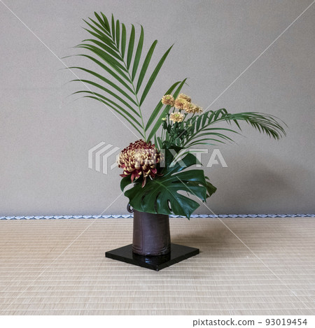 壁龕裡的花 93019454