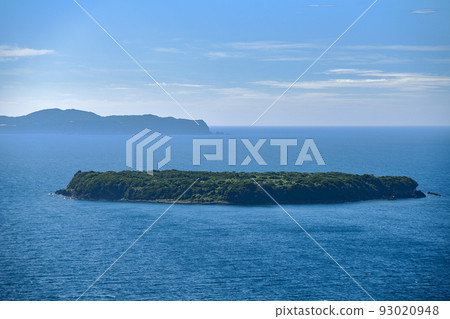 Hashima from Hagi Mutsushima in Hagi City, Yamaguchi Prefecture 93020948