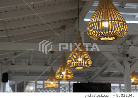 Old style lanterns 93021343