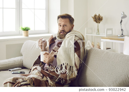 Sick man on lockdown at home with covid-19 93022942