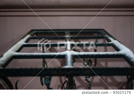 winter, metallic black grille under white silver snow 93025179