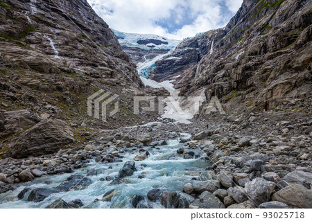 Briksdalsbreen arm of Jostedalsbreen glacier in Norway, Scandinavia Briksdalsbreen arm of Jostedalsbreen glacier in Norway, Scandinavia 93025718