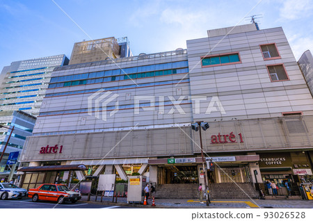 目黑站(東口)前的街景等日本東京街景 目黑站(東口)前的街景等日本東京街景 93026528