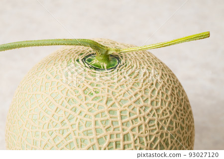 香甜可口的甜瓜 網眼精美的甜瓜被用作禮物 93027120