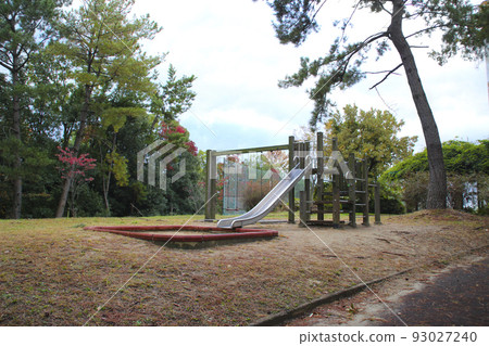 Momoyamadai Hill Park / 5-chome Momoyamadai, Suita City, Osaka Prefecture Momoyamadai Hill Park / 5-chome Momoyamadai, Suita City, Osaka Prefecture 93027240