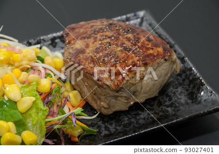 我試過烤牛臀肉。 93027401