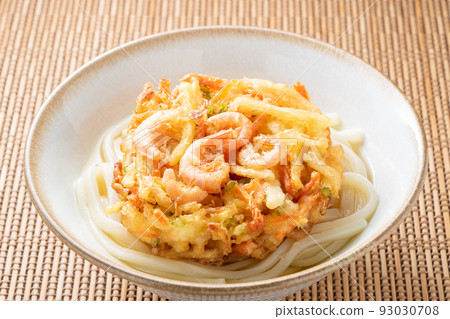 Shrimp kakiage tempura bukkake udon (cold). Shrimp kakiage tempura bukkake udon (cold). 93030708