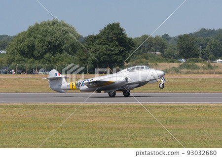 Royal Air Force Meteor T7 jet trainer landing Royal Air Force Meteor T7 jet trainer landing 93032680