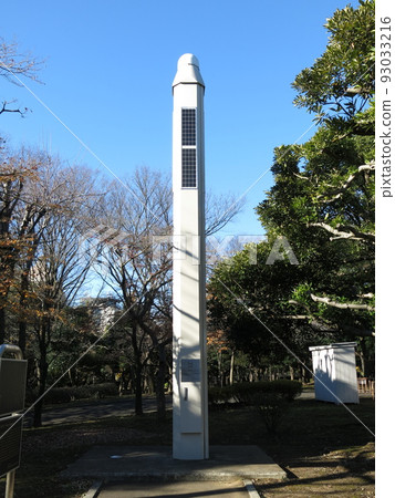 國會前院北區(北花園)的電子參考點“東京千代田” 國會前院北區(北花園)的電子參考點“東京千代田” 93033216