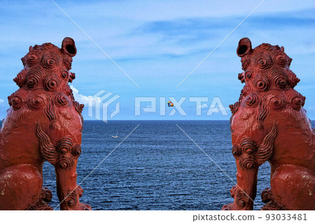 Shisa and the coast of Okinawa Shisa and the coast of Okinawa 93033481
