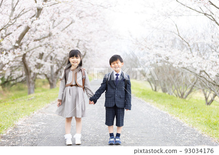 入學典禮形像新一一年級生 入學典禮形像新一一年級生 93034176