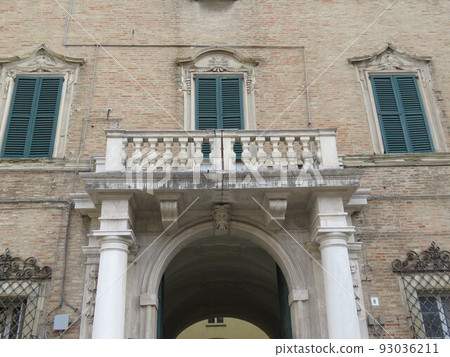 Historical detail Historical detail 93036211