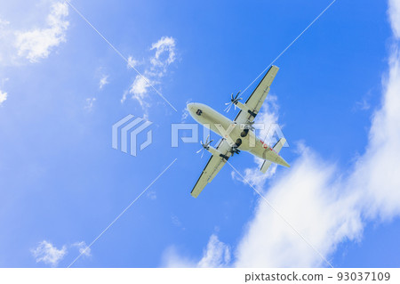 "Airplane" ATR 42 (ATR 42-600) "Airplane" ATR 42 (ATR 42-600) 93037109