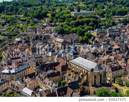 Aerial view of Sarlat la caneda town, in Perigord, Dordogne, France Aerial view of Sarlat la caneda town, in Perigord, Dordogne, France 93037375