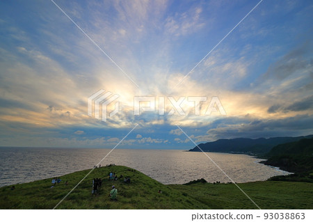 青青草原 夕陽 晚霞 蘭嶼 台東 台灣 93038863