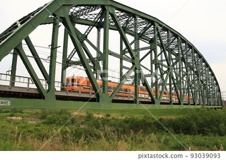 日本最長的桁架橋近鐵京都線淀川橋 日本最長的桁架橋近鐵京都線淀川橋 93039093