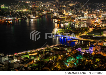 被選為世界三大夜景之一的長崎鍋寒山夜景 93039865