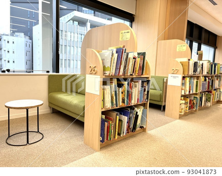 新的兒童圖書館 93041873