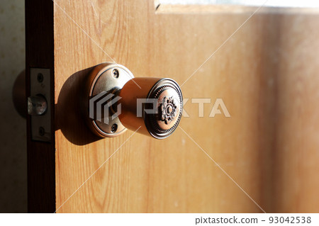 Doorknob, knob, door, door, retro, Showa, house, room, house, open, house, entrance, lock, lock, house, door 93042538