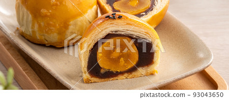 中秋節 月餅 蛋黃酥 中秋 Mid-Autumn Festival Moon cake げっぺい 93043650