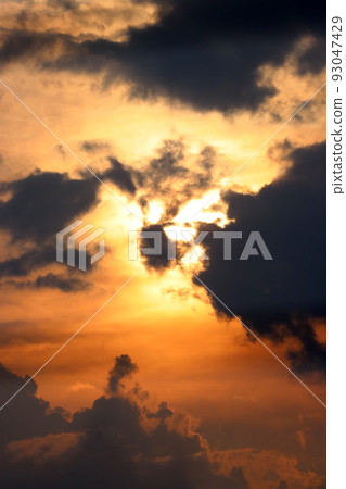 A sunset 93047429
