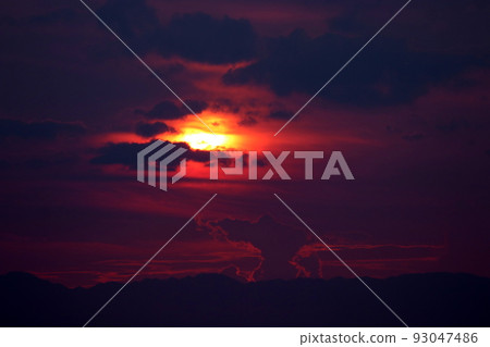 A sunset 93047486