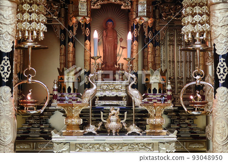 東本願寺3金佛壇內的阿彌陀佛像 93048950