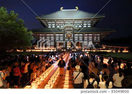 盂蘭盆節，中本東大寺萬都追悼會[奈良縣奈良市] 93049600