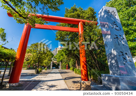 Kawasaki cityscape in Japan August/Summer. Inage Shrine in Kawasaki surrounded by greenery 93050434