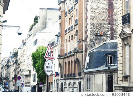 houses on french streets of Paris. citylife concept. regular view close up houses on french streets of Paris. citylife concept. regular view close up 93053448