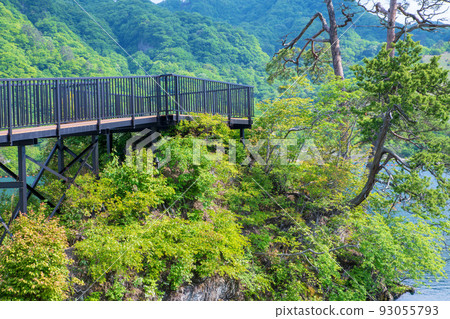 閻波吾妻湖 閻波水壩 觀察點景觀 初夏景色 閻波吾妻湖 閻波水壩 觀察點景觀 初夏景色 93055793
