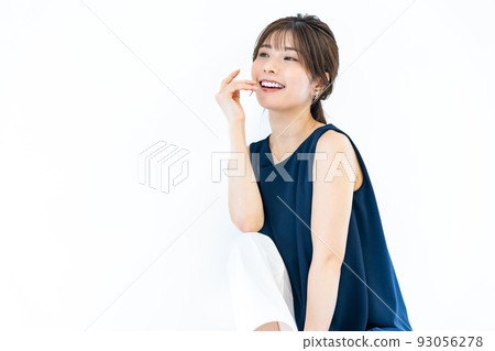 Sleeveless young woman Sleeveless young woman 93056278