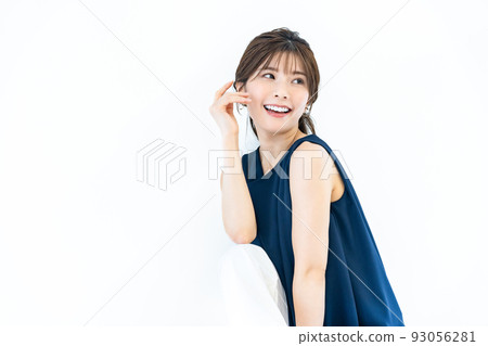 無袖的年輕女子 無袖的年輕女子 93056281