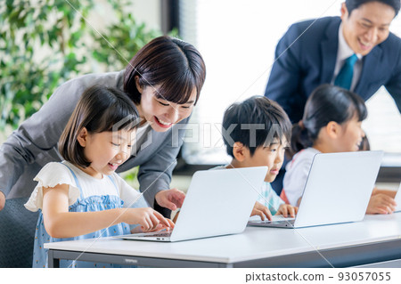 編程小學生 93057055