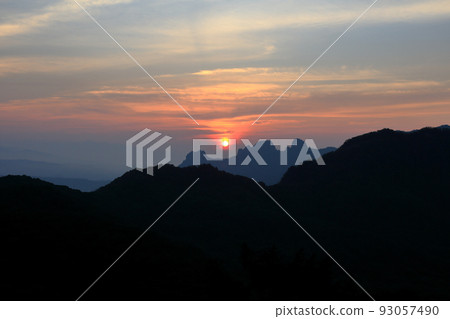 Asahi rises beyond Mt. Myogi, Gunma Prefecture Asahi rises beyond Mt. Myogi, Gunma Prefecture 93057490